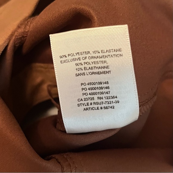 Aritzia Wilfred Free Leah faux suede skirt in Dark Camel mini skirt size 8 NWT - Picture 6 of 6